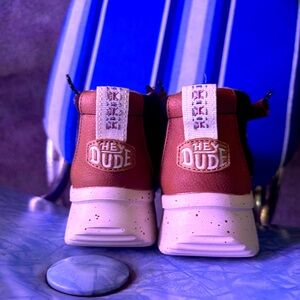 Size 5 women’s Hey Dudes